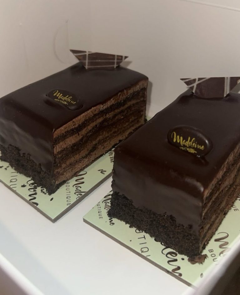 مطعم Madeleine Artisan Patisserie || فن الحلويات الفرنسية في قلب الرياض